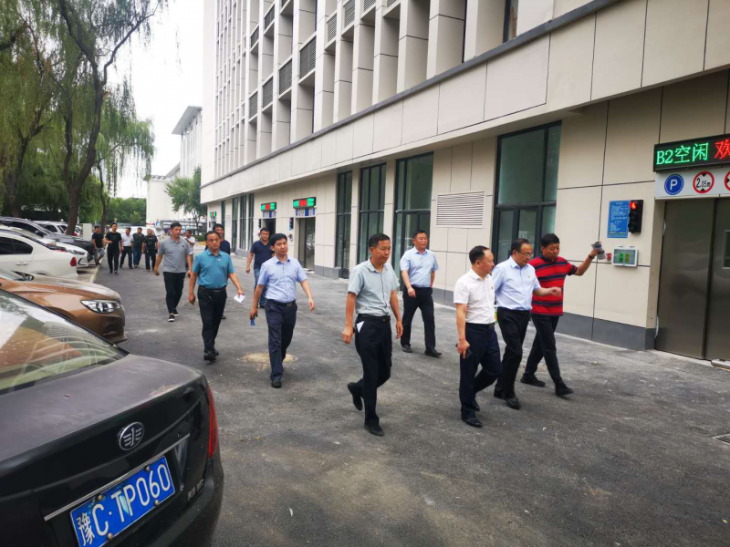 洛陽市委常委、市政府黨組成員魏建平 督導調研我市城市停車場重點項目建設工作